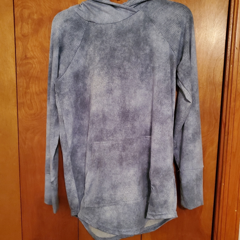 EUC Amber hoodie